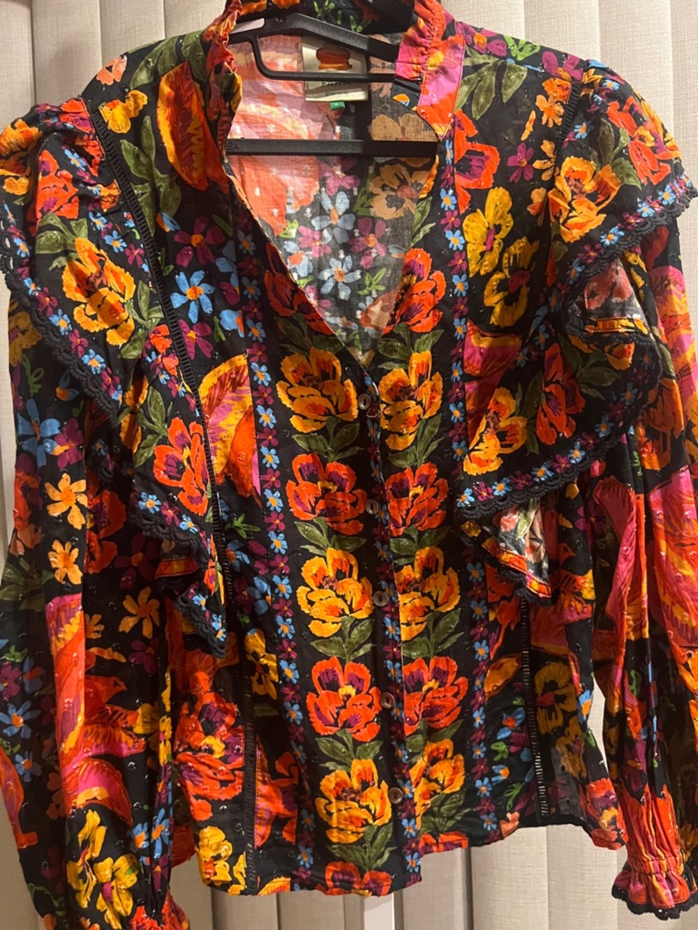FARM Rio NWOT Black Floral Ruffle Swiss Dot Cotton Blouse Large - Picture 3 of 8